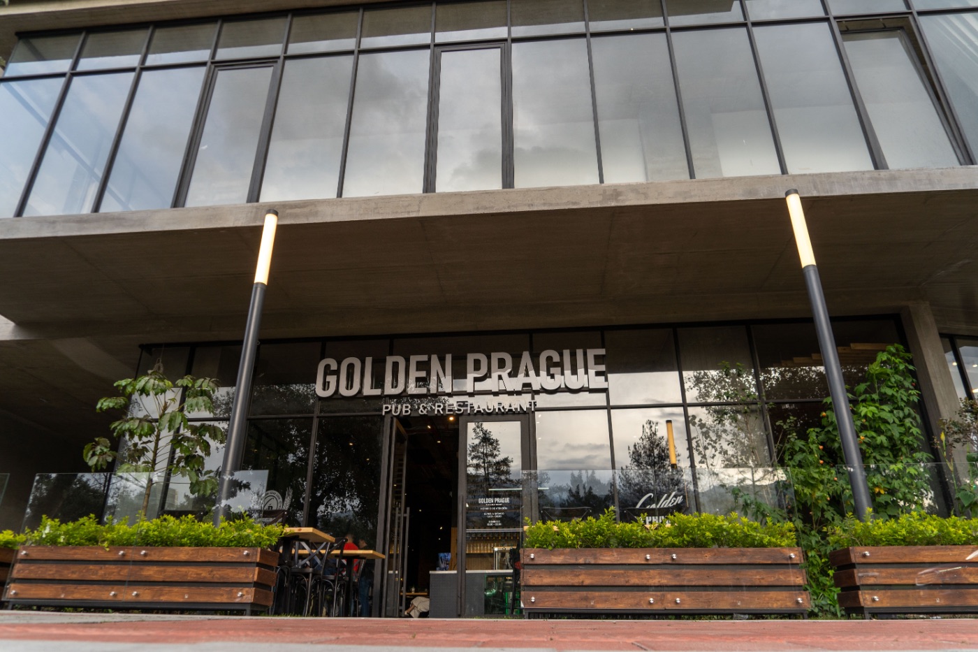 Golden Prague Quinto